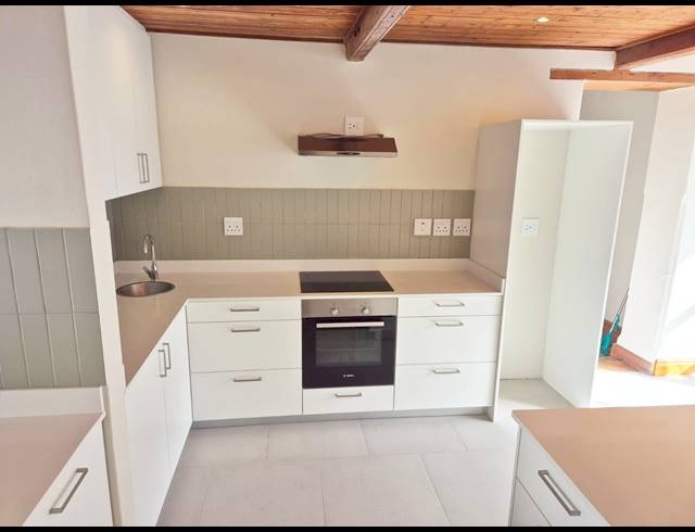 3 bed property to rent in RONDEBOSCH
